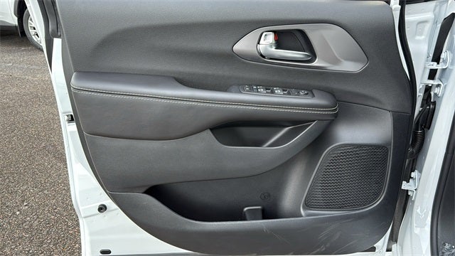 2026 Chrysler Voyager VOYAGER LX