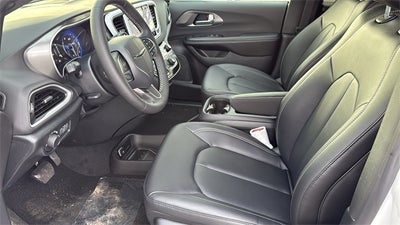 2026 Chrysler Voyager VOYAGER LX