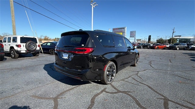 2026 Chrysler Pacifica PACIFICA LIMITED