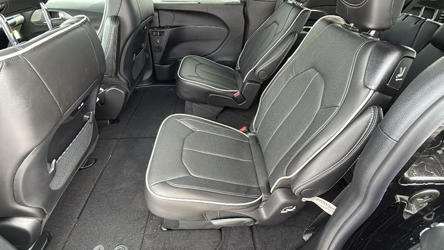 2027 Chrysler Pacifica PACIFICA LIMITED