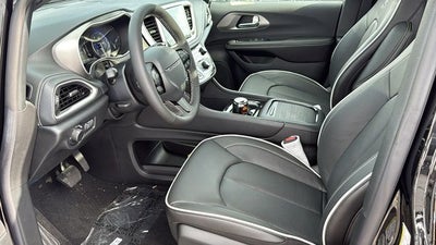 2027 Chrysler Pacifica PACIFICA LIMITED