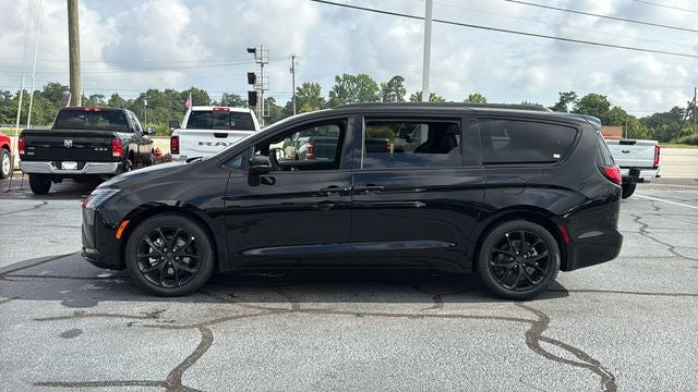 2027 Chrysler Pacifica PACIFICA LIMITED