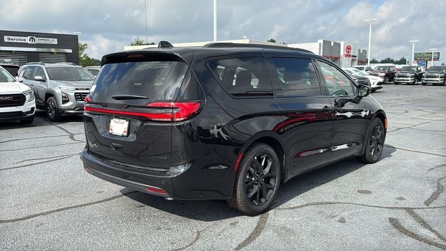 2027 Chrysler Pacifica PACIFICA LIMITED