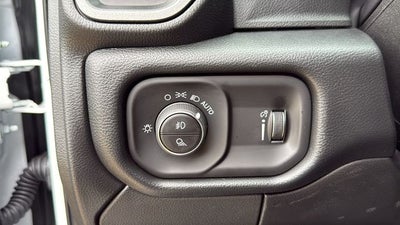 2027 RAM Ram 3500 RAM 3500 TRADESMAN CREW CAB 4X4 6'4' BOX