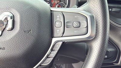2027 RAM Ram 3500 RAM 3500 TRADESMAN CREW CAB 4X4 6'4' BOX