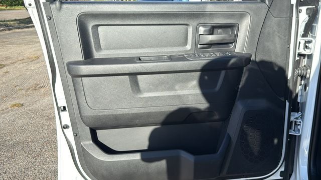 2027 RAM Ram 3500 RAM 3500 TRADESMAN CREW CAB 4X4 6'4' BOX