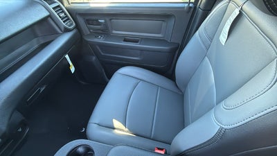 2027 RAM Ram 3500 RAM 3500 TRADESMAN CREW CAB 4X4 6'4' BOX