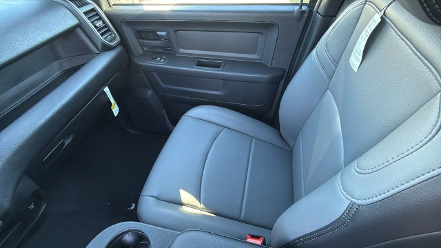 2027 RAM Ram 3500 RAM 3500 TRADESMAN CREW CAB 4X4 6'4' BOX