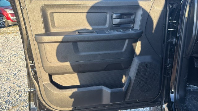 2027 RAM Ram 3500 RAM 3500 TRADESMAN CREW CAB 4X4 6'4' BOX