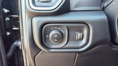 2027 RAM Ram 3500 RAM 3500 TRADESMAN CREW CAB 4X4 6'4' BOX