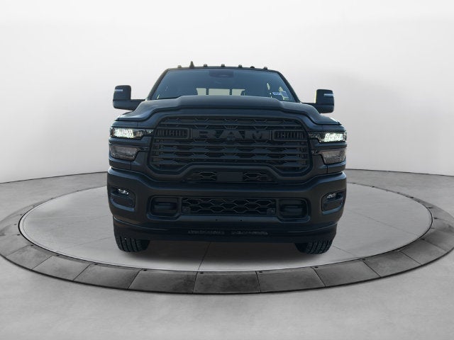2027 RAM Ram 3500 RAM 3500 TRADESMAN CREW CAB 4X4 6'4' BOX