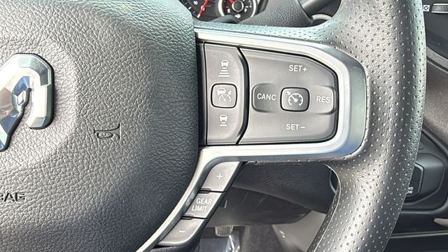 2026 RAM Ram 3500 RAM 3500 TRADESMAN CREW CAB 4X4 6'4' BOX