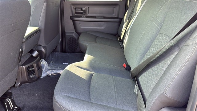 2026 RAM Ram 3500 RAM 3500 TRADESMAN CREW CAB 4X4 6'4' BOX