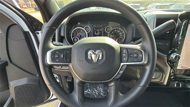 2026 RAM Ram 3500 RAM 3500 TRADESMAN CREW CAB 4X4 6'4' BOX