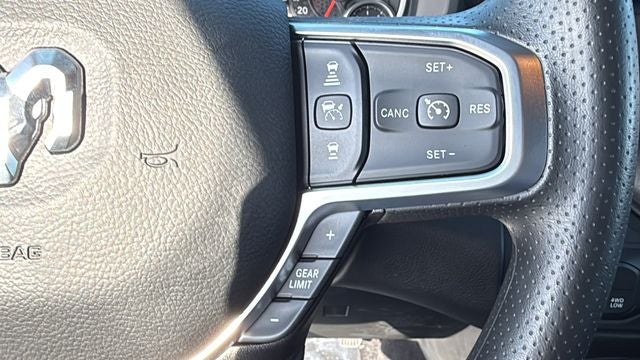 2026 RAM Ram 3500 RAM 3500 TRADESMAN CREW CAB 4X4 6'4' BOX