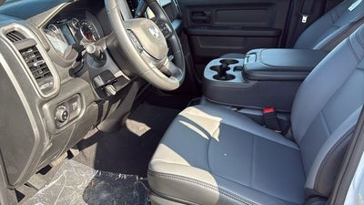 2026 RAM Ram 3500 RAM 3500 TRADESMAN CREW CAB 4X4 6'4' BOX