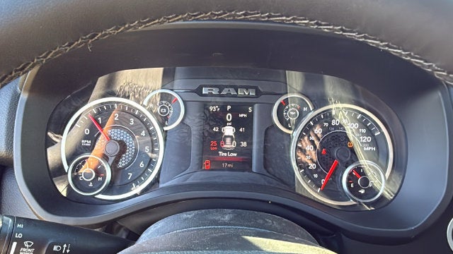2027 RAM Ram 1500 RAM 1500 BIG HORN CREW CAB 4X2 5'7' BOX