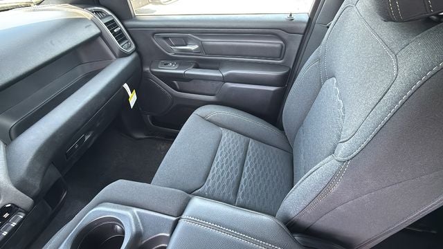 2026 RAM Ram 1500 RAM 1500 TRADESMAN CREW CAB 4X2 5'7' BOX