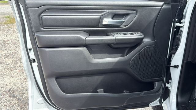 2026 RAM Ram 1500 RAM 1500 TRADESMAN CREW CAB 4X4 5'7' BOX