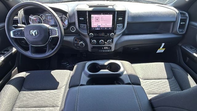 2026 RAM Ram 1500 RAM 1500 TRADESMAN CREW CAB 4X4 5'7' BOX