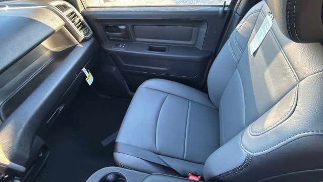 2027 RAM Ram 2500 RAM 2500 TRADESMAN CREW CAB 4X4 6'4' BOX