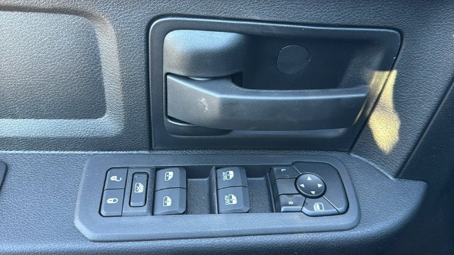2027 RAM Ram 2500 RAM 2500 TRADESMAN CREW CAB 4X4 6'4' BOX