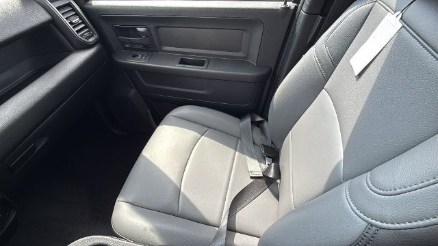 2027 RAM Ram 2500 RAM 2500 TRADESMAN CREW CAB 4X4 6'4' BOX