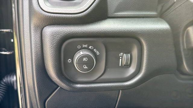 2027 RAM Ram 2500 RAM 2500 TRADESMAN CREW CAB 4X4 6'4' BOX