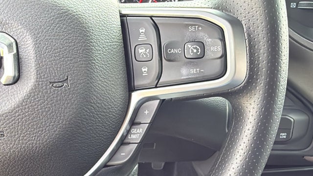 2027 RAM Ram 2500 RAM 2500 TRADESMAN CREW CAB 4X4 6'4' BOX