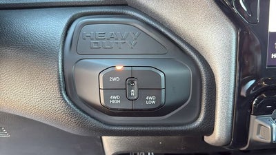2027 RAM Ram 2500 RAM 2500 BLACK EXPRESS CREW CAB 4X4 6'4' BOX