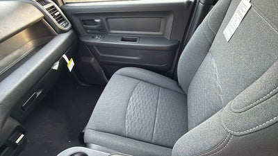 2026 RAM 2500 RAM 2500 BLACK EXPRESS CREW CAB 4X4 6'4' BOX