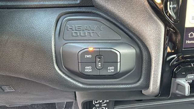 2026 RAM 2500 RAM 2500 BLACK EXPRESS CREW CAB 4X4 6'4' BOX