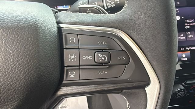 2025 Jeep Grand Cherokee L Laredo