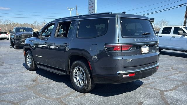 2023 Jeep Wagoneer Base