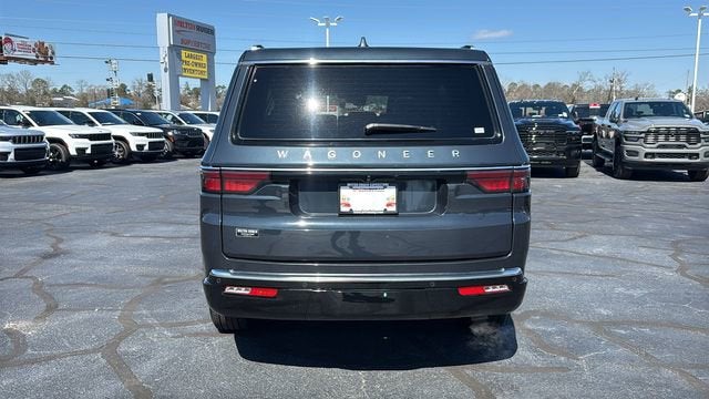 2023 Jeep Wagoneer Base