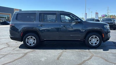 2023 Jeep Wagoneer Base