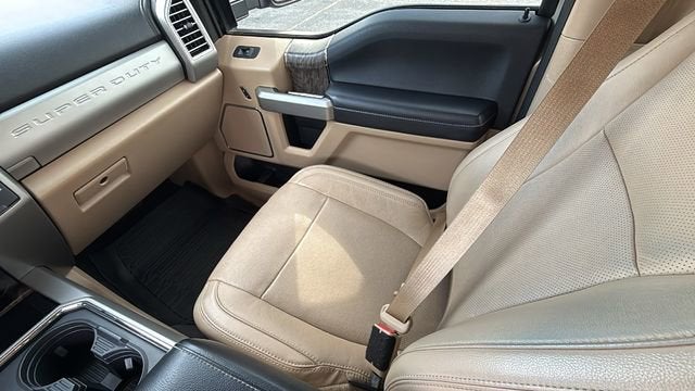 2017 Ford Super Duty F-350 SRW Platinum