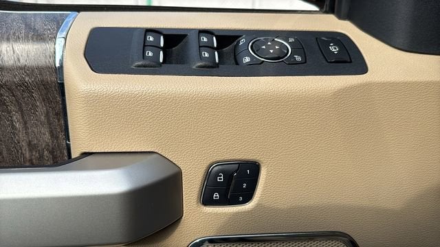 2017 Ford Super Duty F-350 SRW Platinum