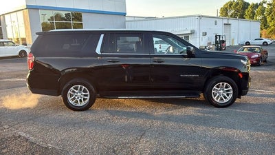 2024 Chevrolet Suburban LT