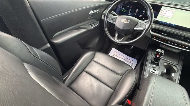 2025 Cadillac XT4 Premium Luxury