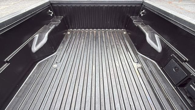 2022 Toyota Tacoma 4WD SR