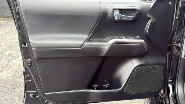 2022 Toyota Tacoma 4WD SR