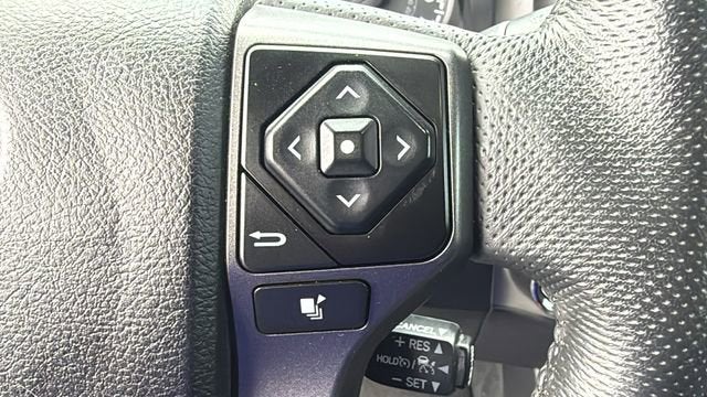 2022 Toyota Tacoma 4WD SR