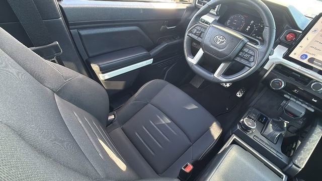 2024 Toyota Tacoma 4WD SR5