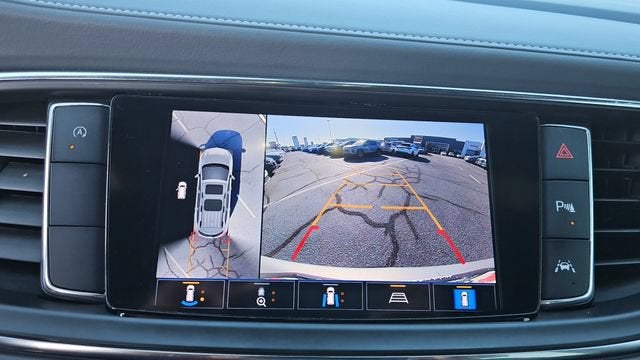 2022 Buick Enclave Essence