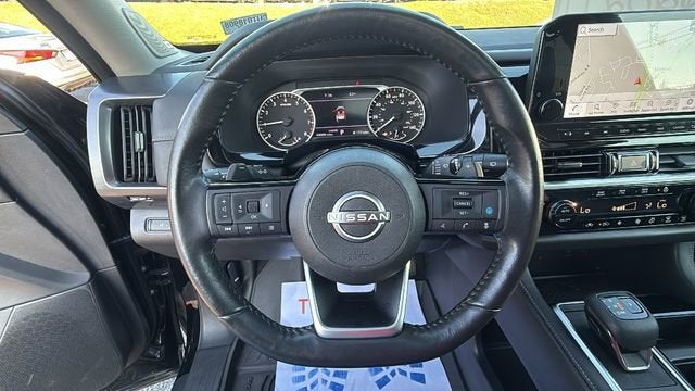 2022 Nissan Pathfinder SL