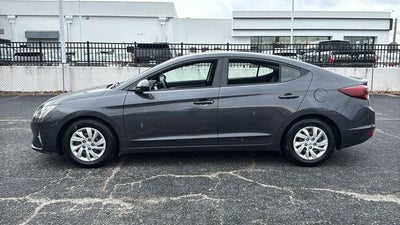 2020 Hyundai Elantra SE