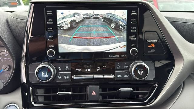 2021 Toyota Highlander Hybrid LE
