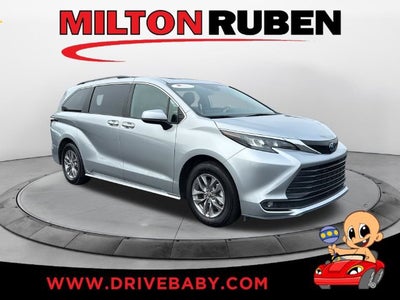 2025 Toyota Sienna XLE
