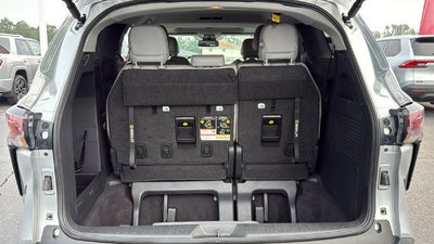2025 Toyota Sienna XLE